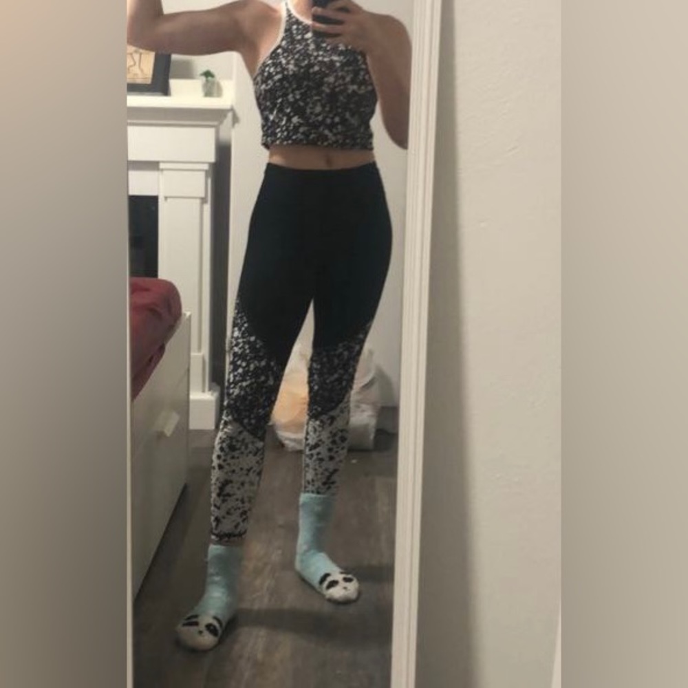 Fabletics workout top - Picture 3 of 3